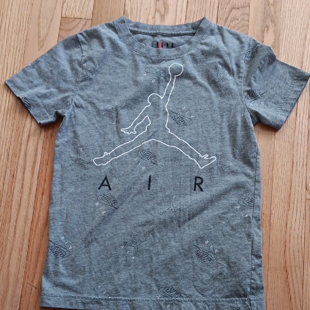 Kids Grey Air Graphic T-Shirt Air Jordan Boys 8-10